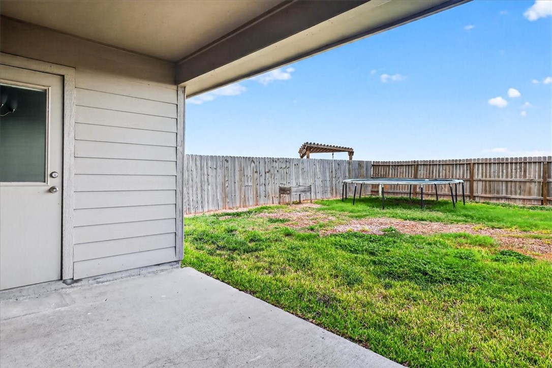 1234 Thames Chase Dr Property Photo 35