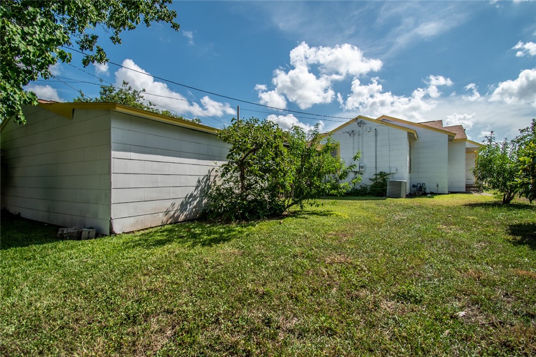 1522 Clodah Dr Property Photo 7