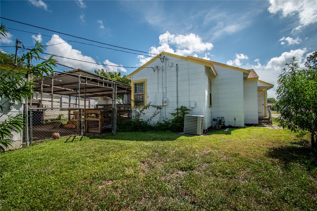 1522 Clodah Dr Property Photo 8