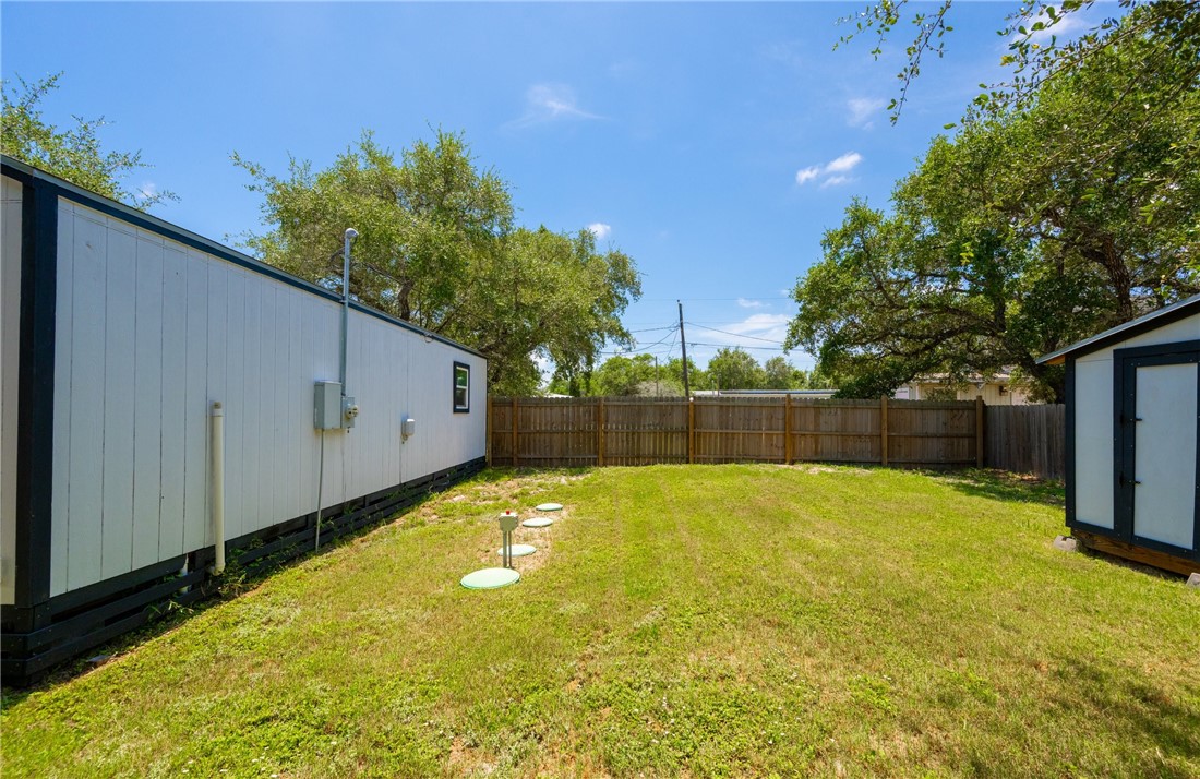 805 Rowe St Property Photo 19