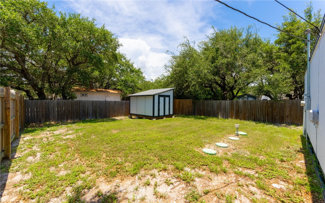 805 Rowe St Property Photo 21