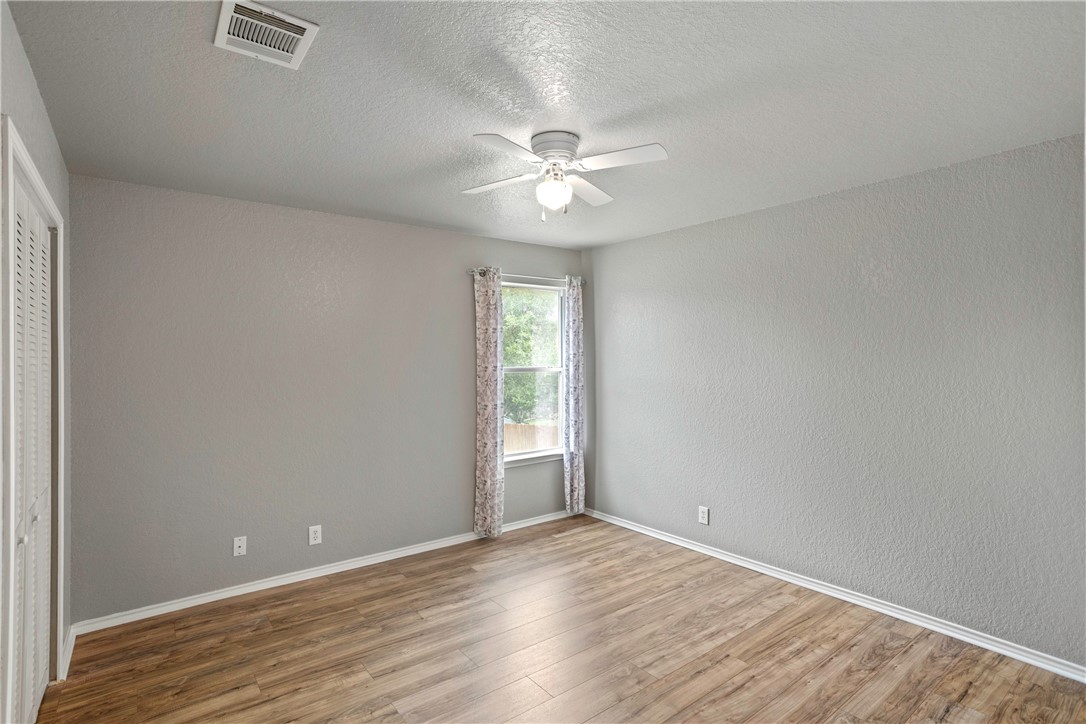 2488 Divine Way Property Photo 13