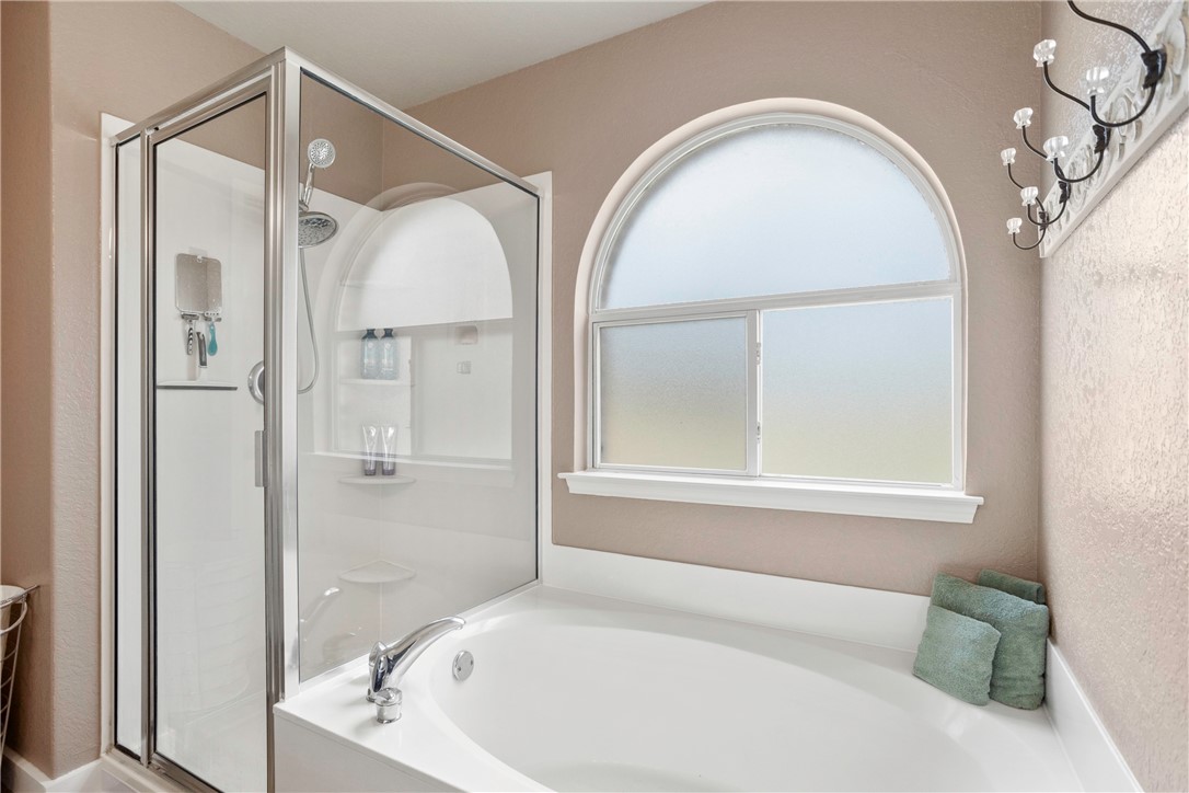 2488 Divine Way Property Photo 21
