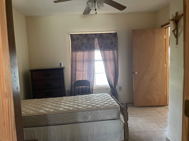 502 E Linar St Property Photo 7