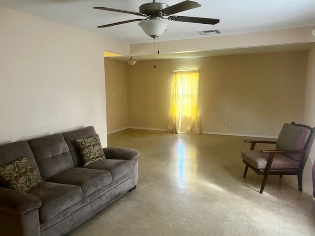 502 S Stephenson St Property Photo 3