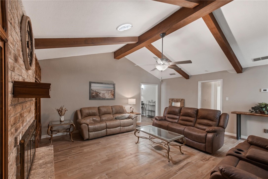 4957 Shadowbend Dr Property Photo 22