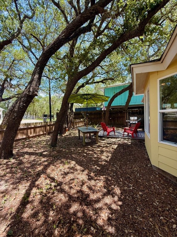 402 Myrtle St Property Photo 3