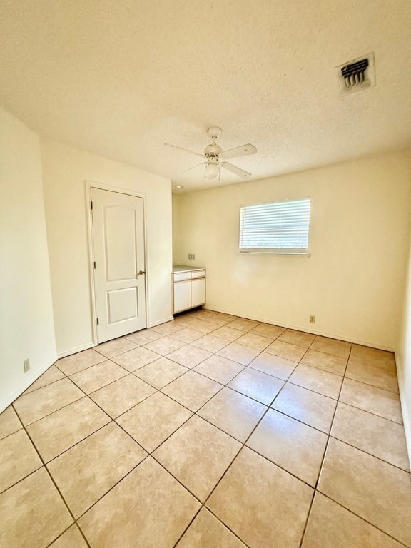 402 Myrtle St Property Photo 13