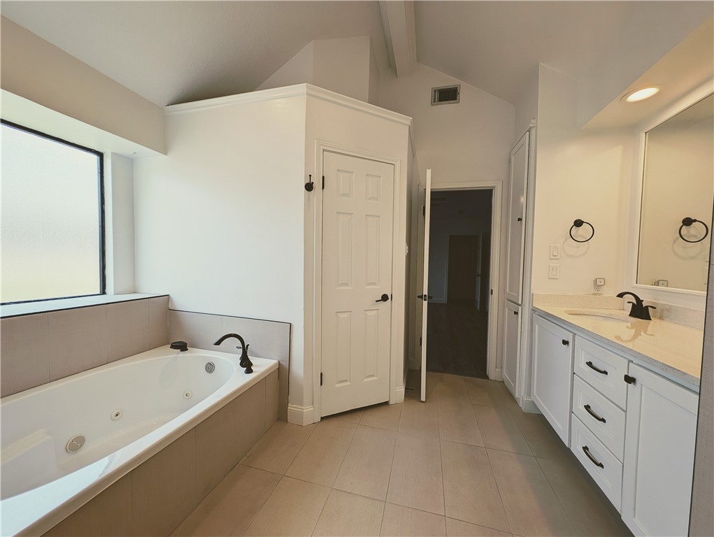 4010 Moorhead Dr. Property Photo 9