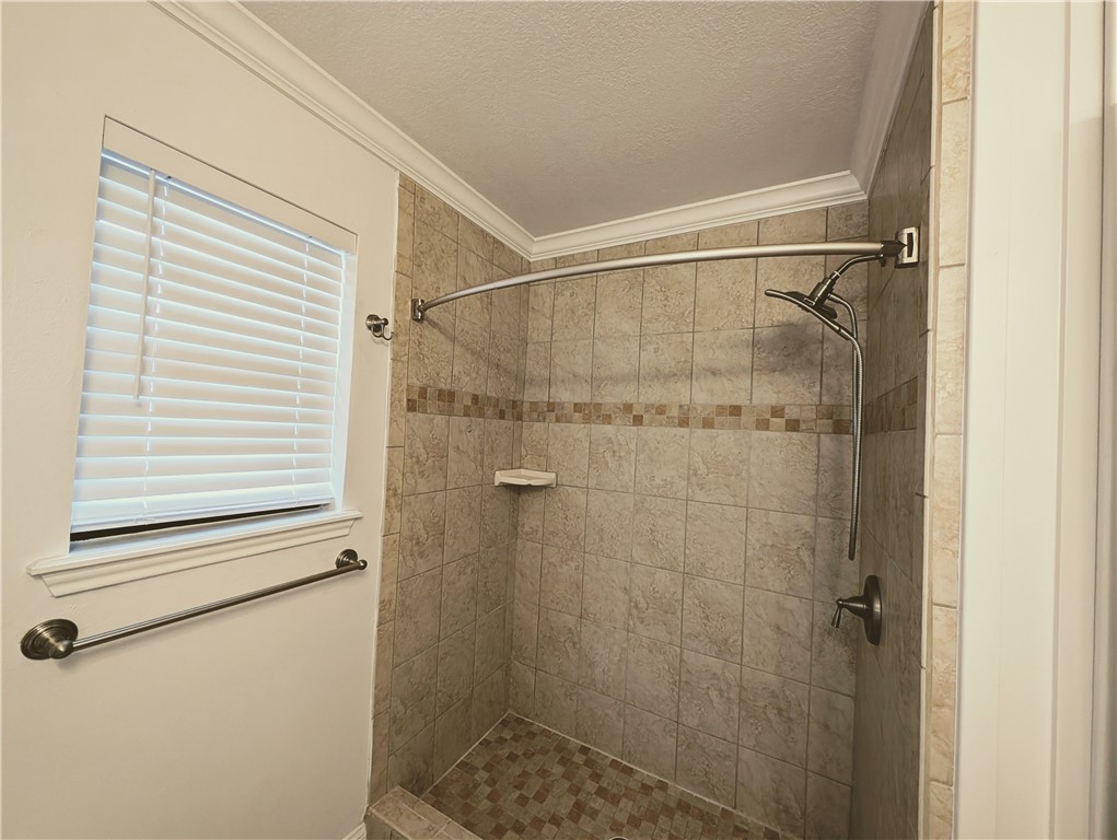 4010 Moorhead Dr. Property Photo 15