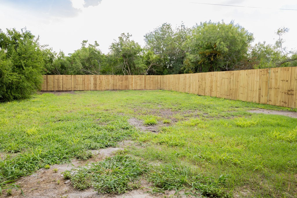 421 Anderson Dr Property Photo 39