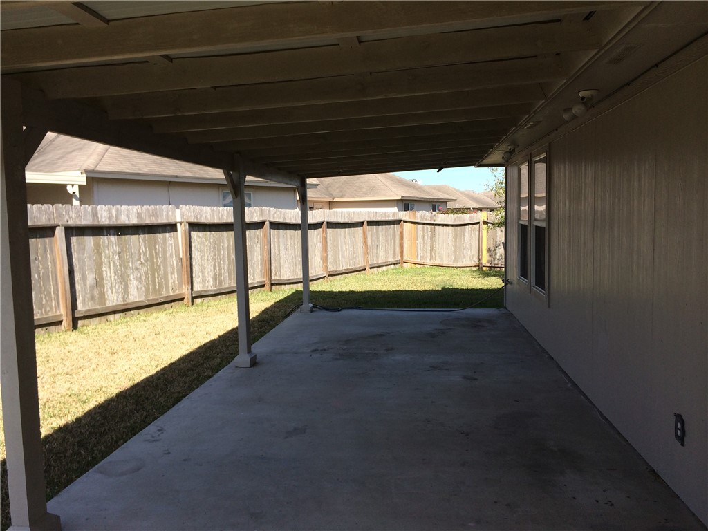 1705 Overland Property Photo 7