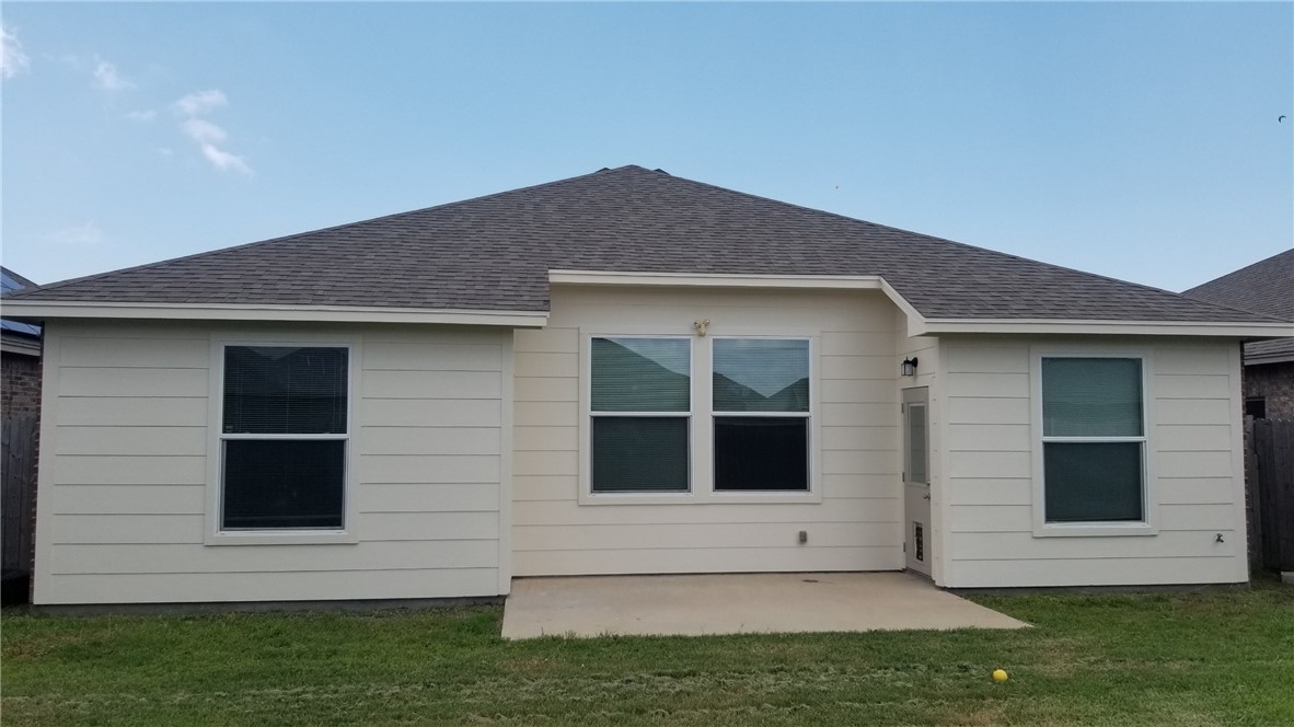 2275 Tallow Dr Property Photo 2