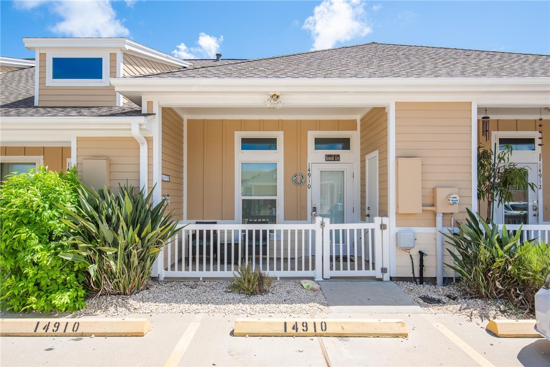 14910 Village Beach Dr Property Photo 3