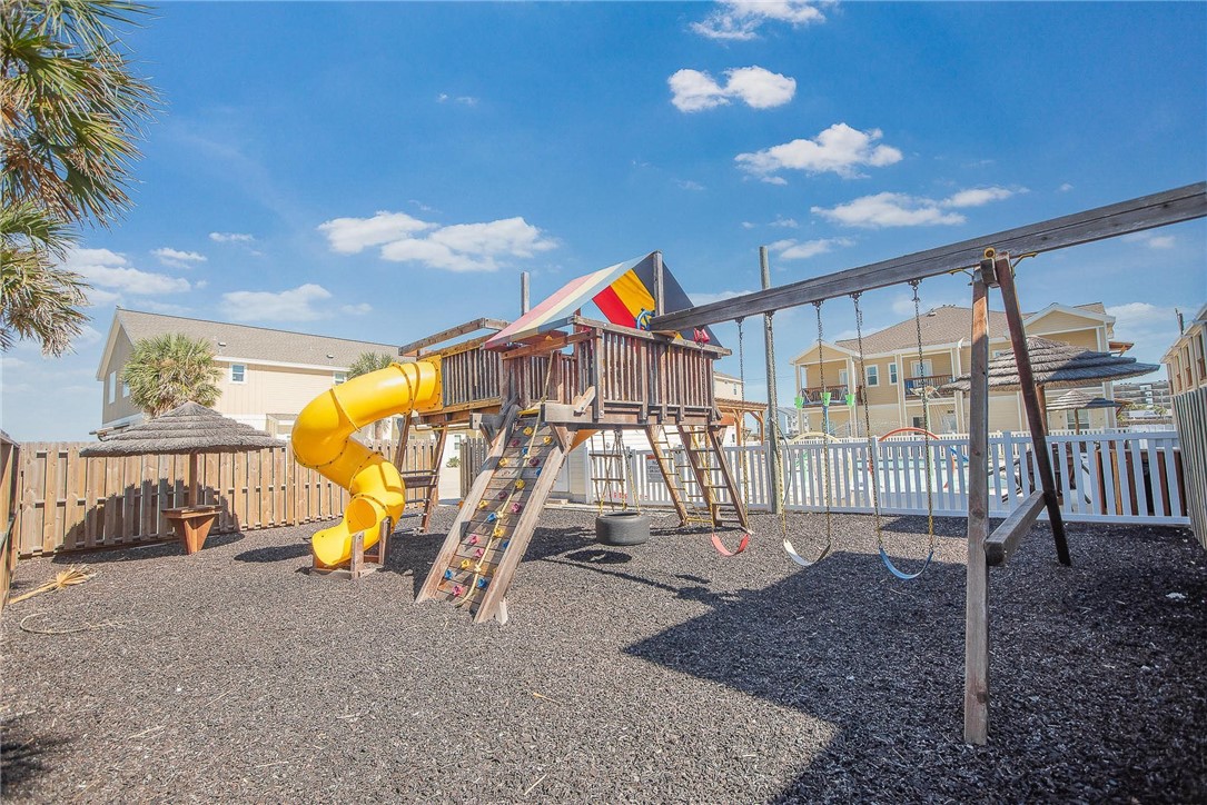 14910 Village Beach Dr Property Photo 32