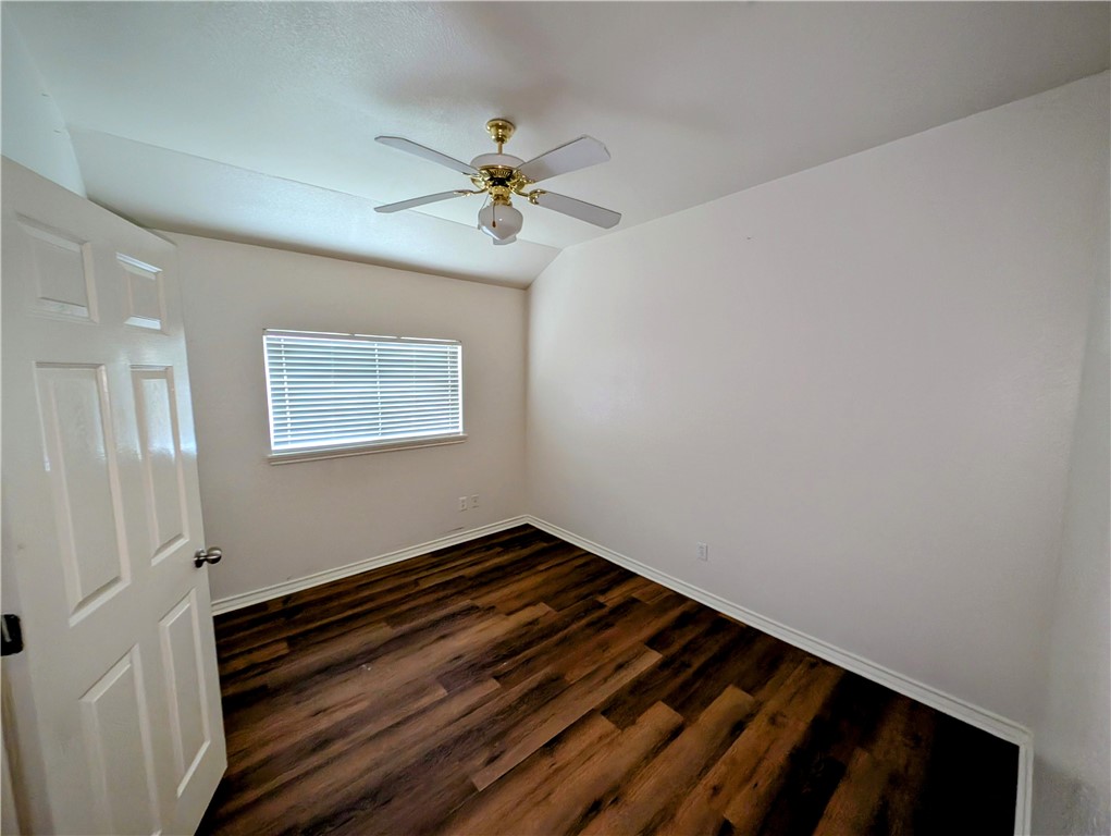3910 Gibraltar Dr Property Photo 10