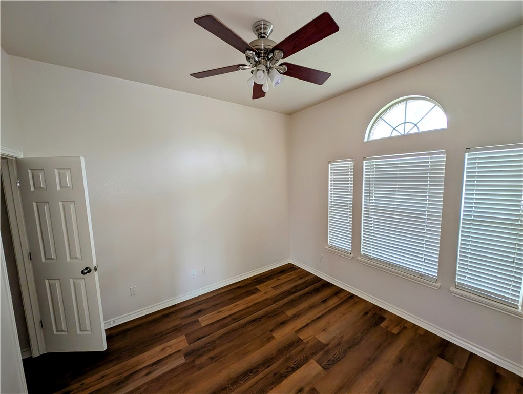 3910 Gibraltar Dr Property Photo 13