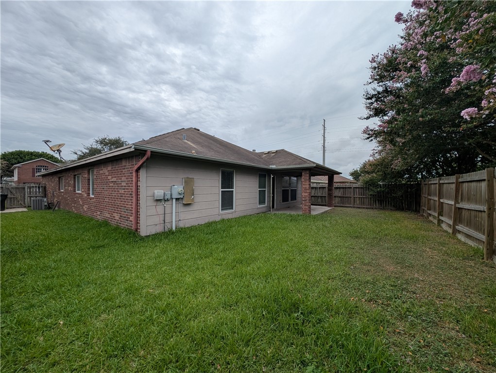 3910 Gibraltar Dr Property Photo 15