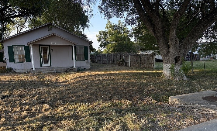 1801 E Hwy. 285 Property Photo 3