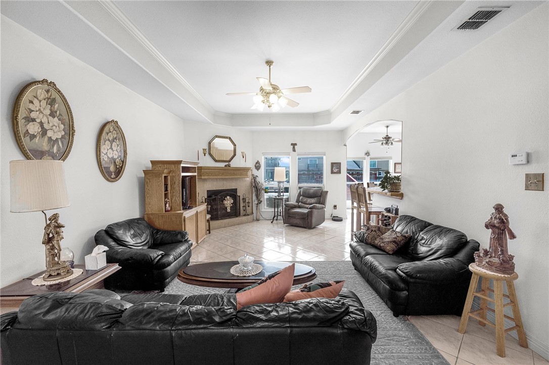 15426 Cuttysark St Property Photo 7