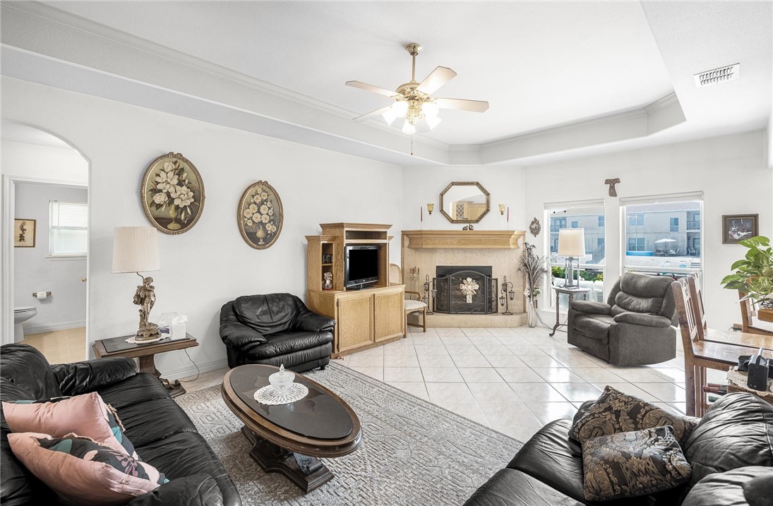 15426 Cuttysark St Property Photo 8