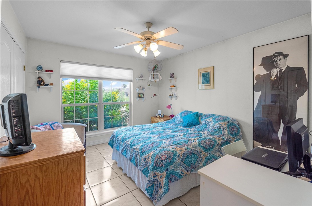 15426 Cuttysark St Property Photo 17