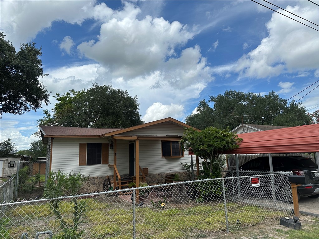 1411 Consuelo St Property Photo 1