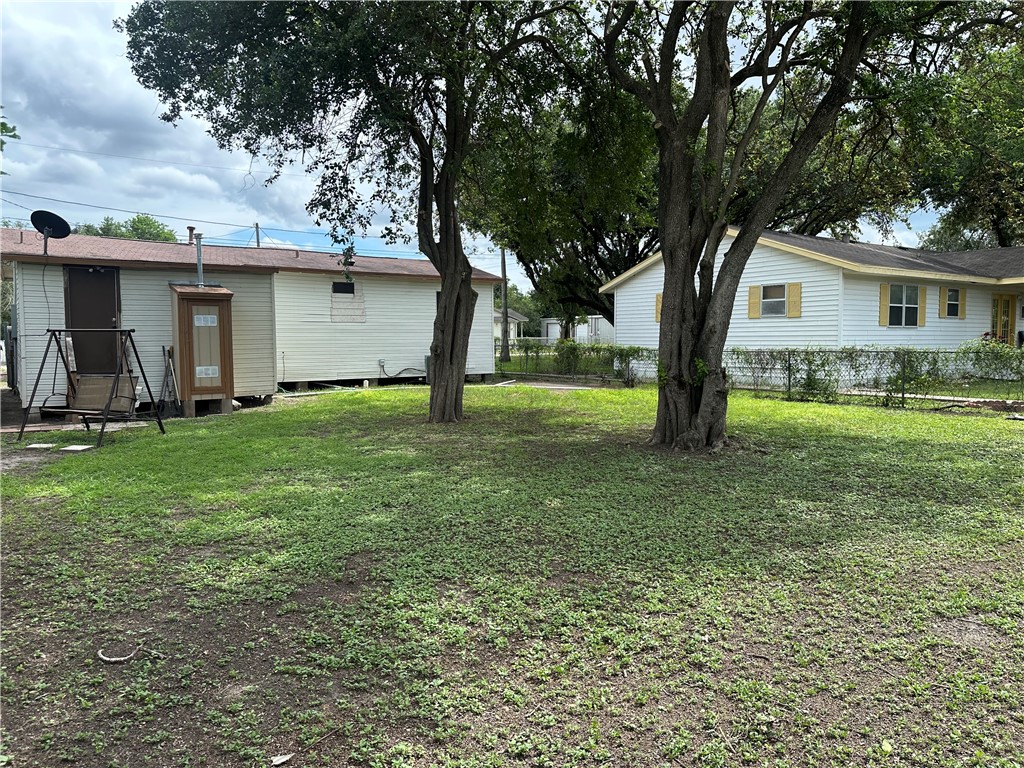 1411 Consuelo St Property Photo 25