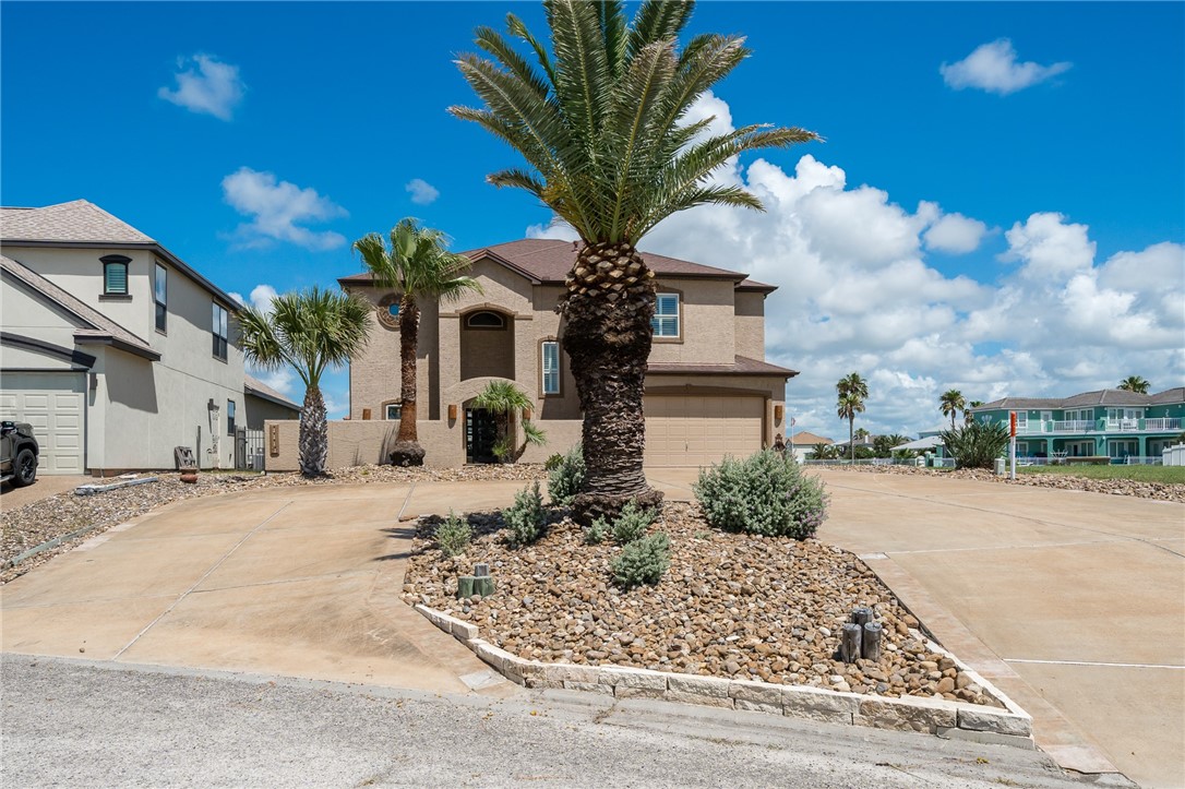 1114 Bay Property Photo 1