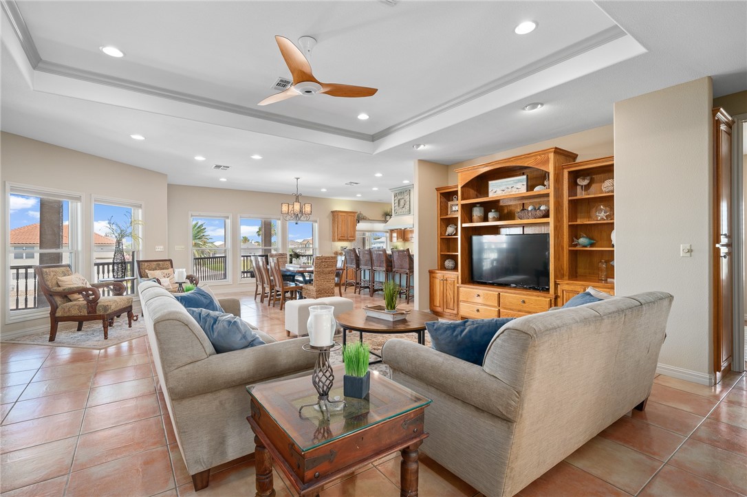 1114 Bay Property Photo 10