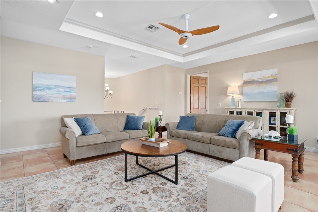 1114 Bay Property Photo 12