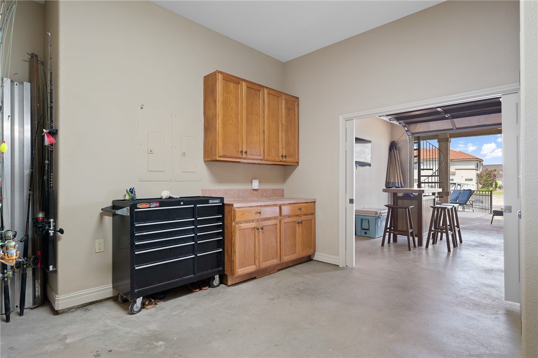 1114 Bay Property Photo 29