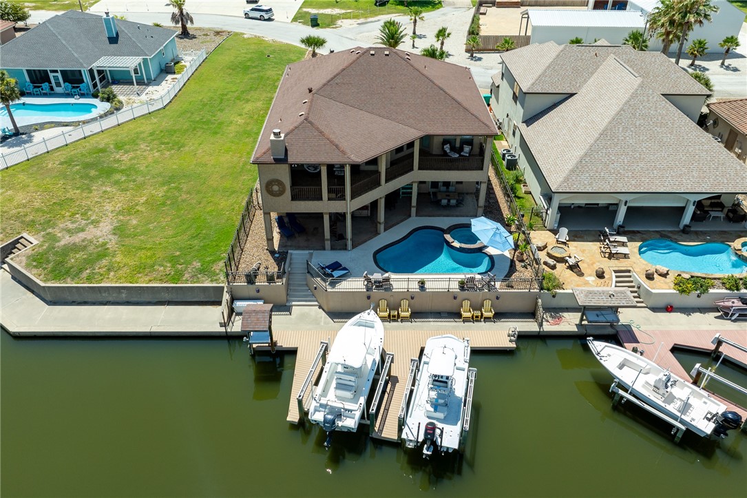 1114 Bay Property Photo 39