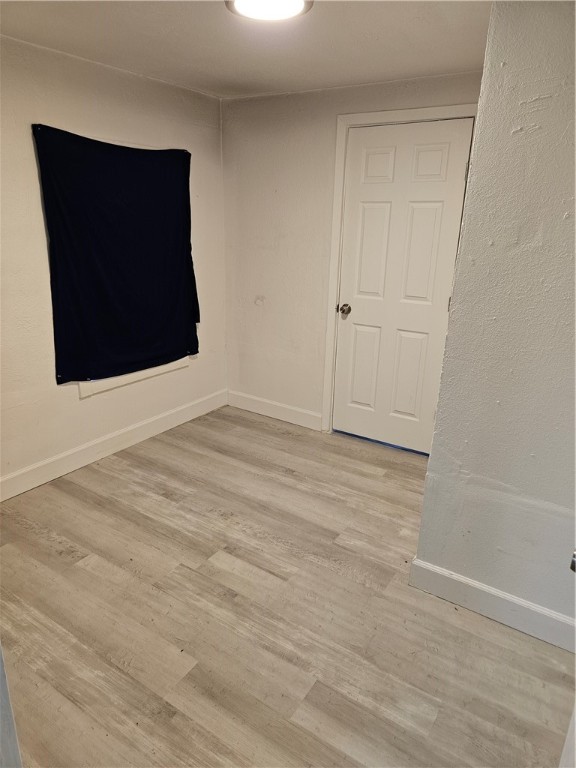 1134 Elgin St F Property Photo 3