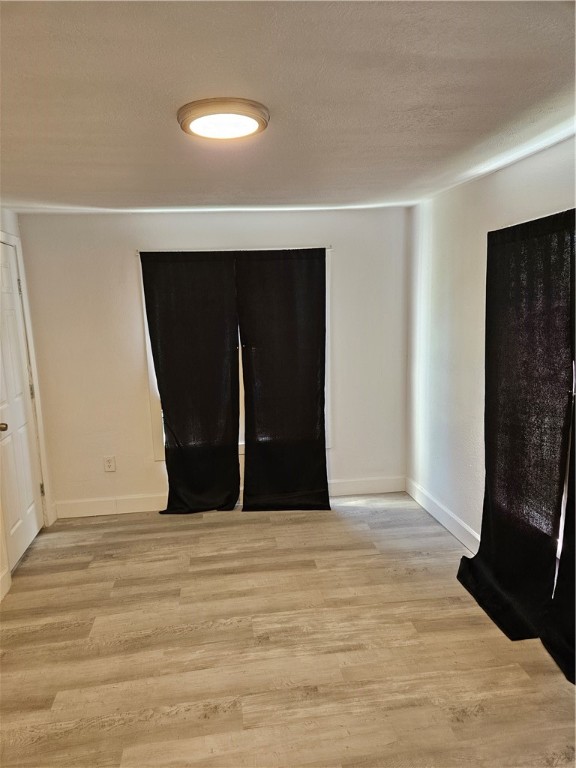 1134 Elgin St F Property Photo 5