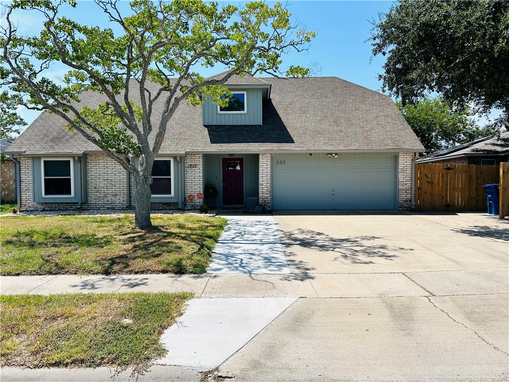 917 Saint Bernard St Property Photo 1