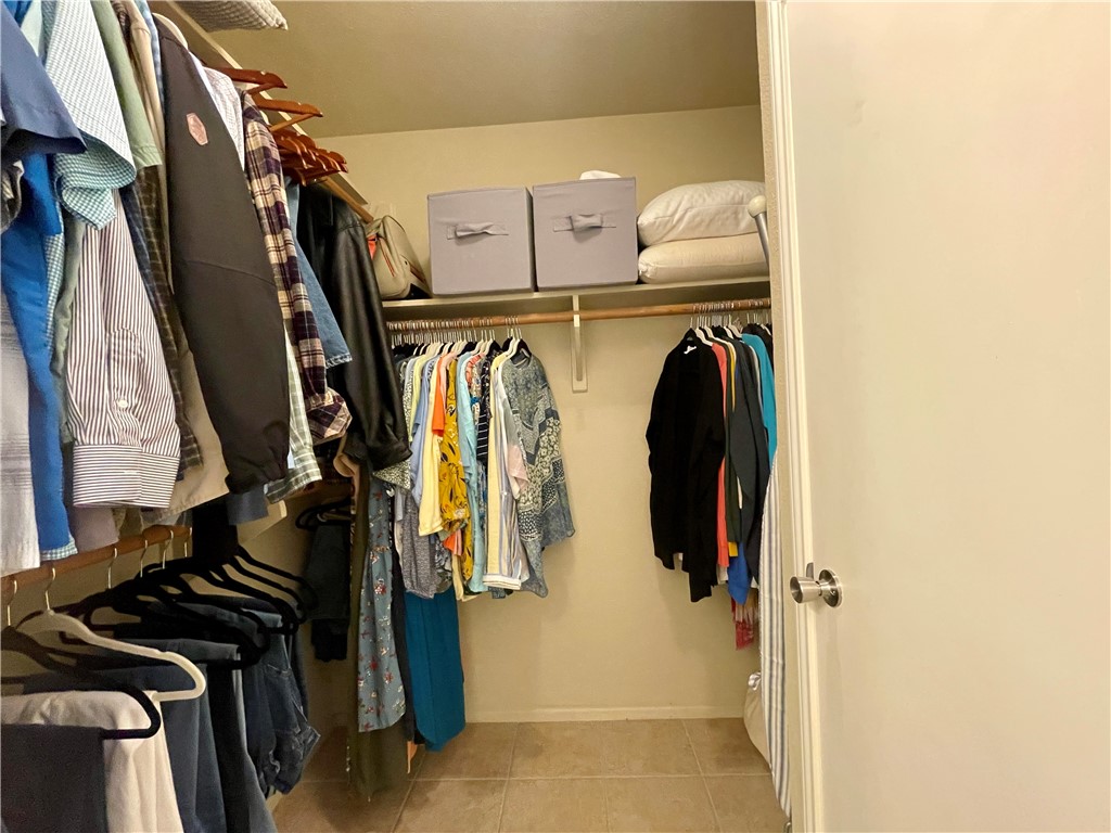 917 Saint Bernard St Property Photo 14