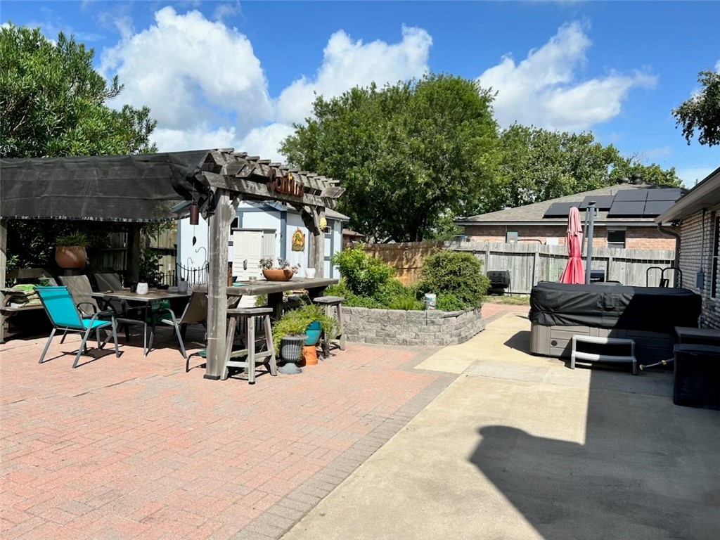 917 Saint Bernard St Property Photo 19