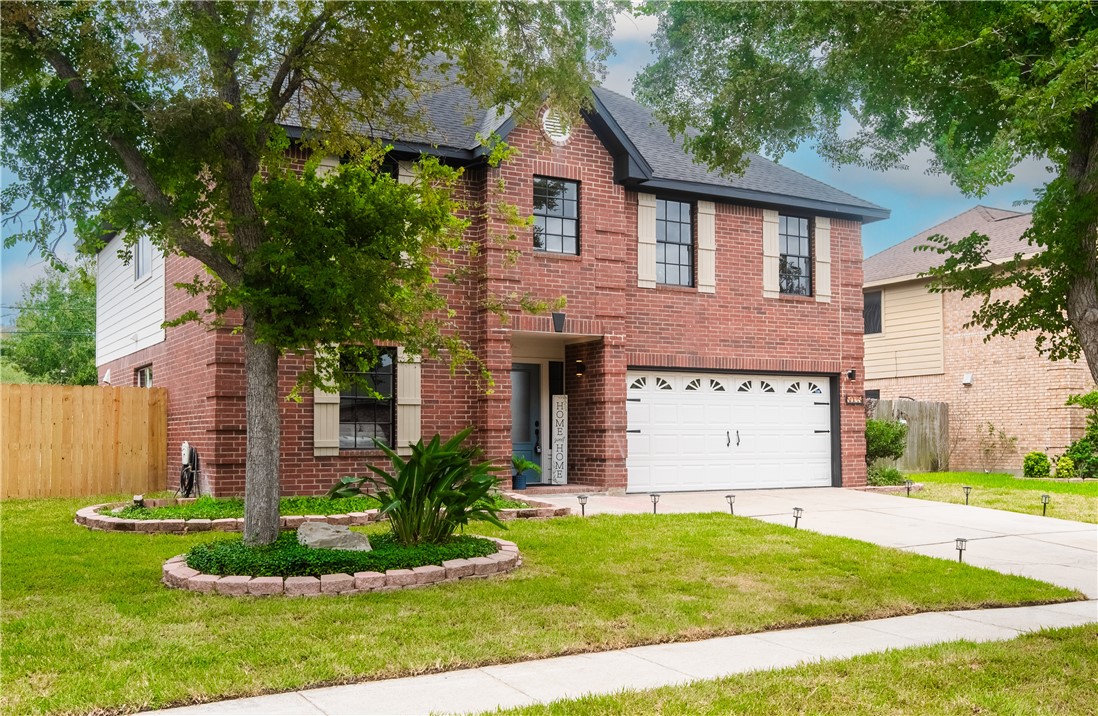 5025 Queens Ct Property Photo 3
