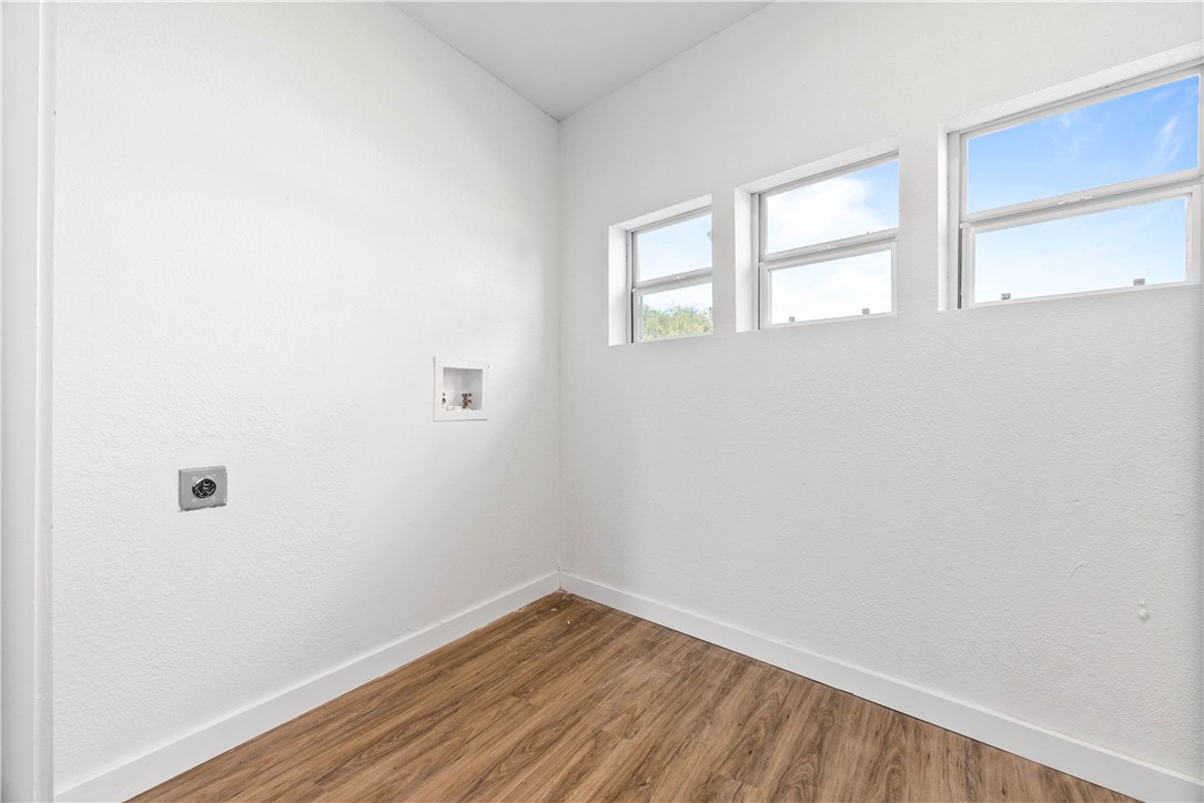 1601 Cambridge Dr Property Photo 6