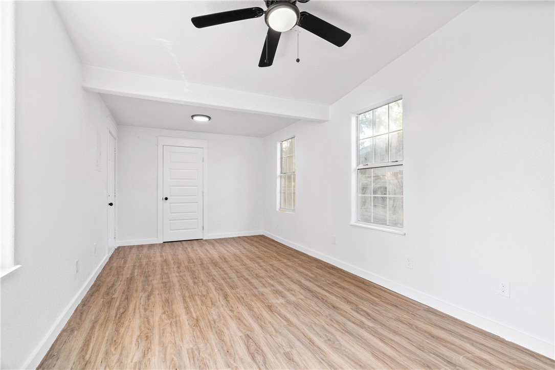 1601 Cambridge Dr Property Photo 9