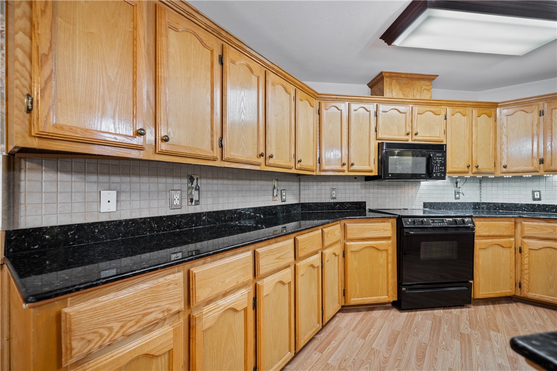 3606 Emory Dr Property Photo 16