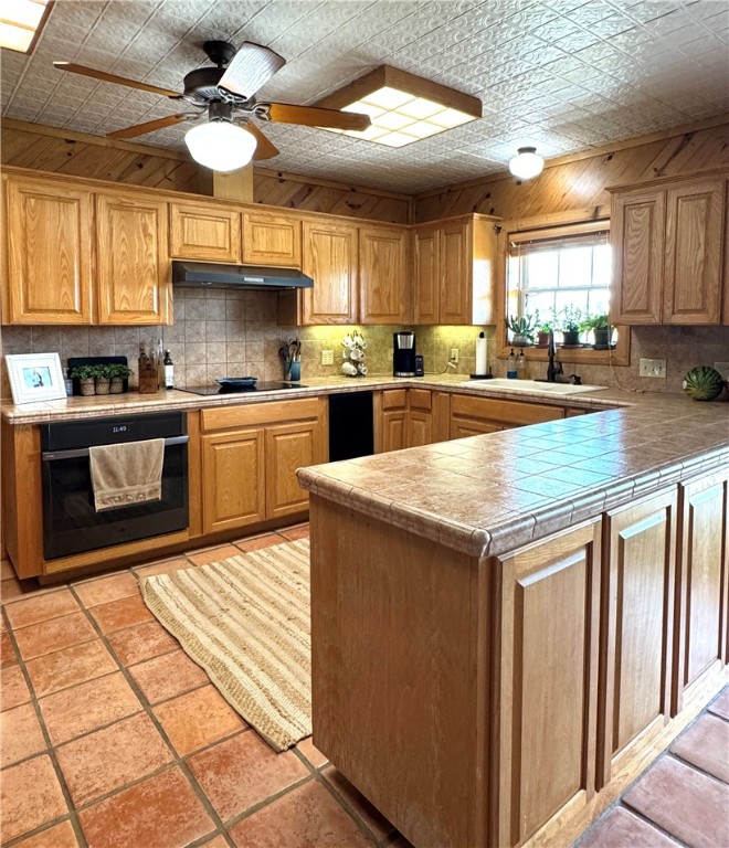 5567 County Road 1441 Property Photo 11