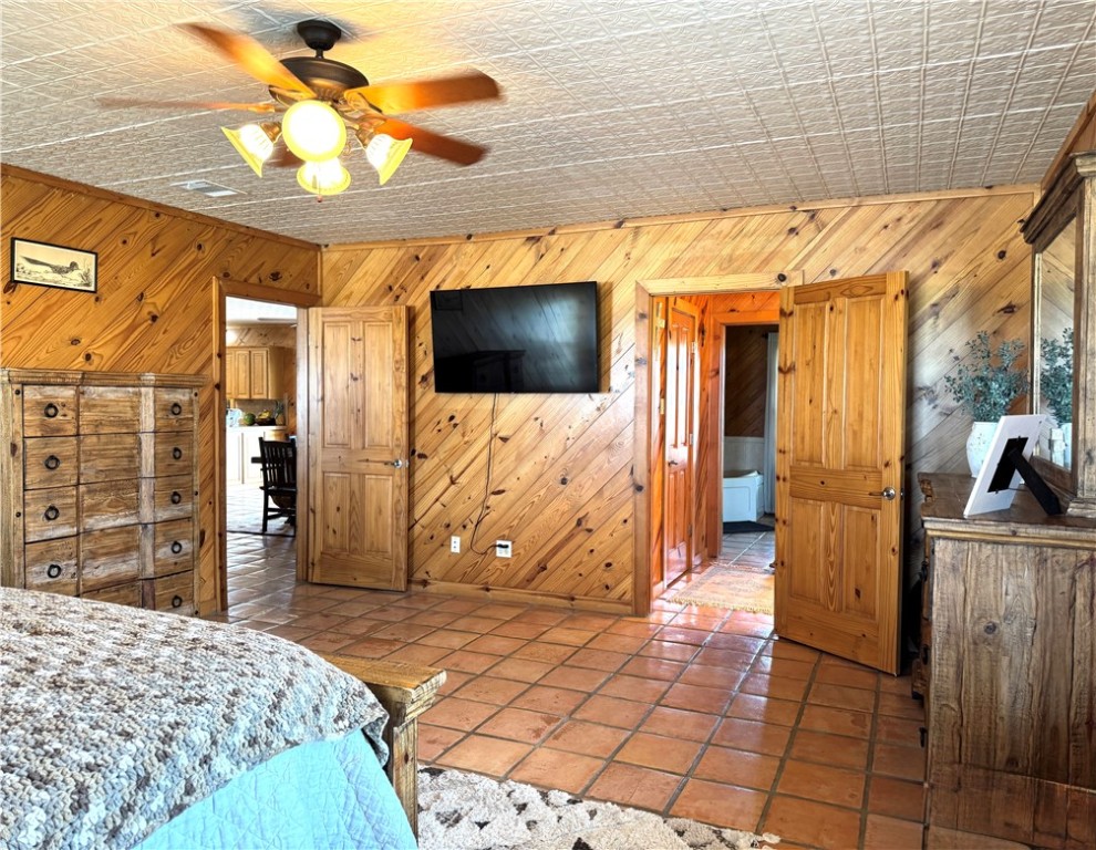 5567 County Road 1441 Property Photo 25