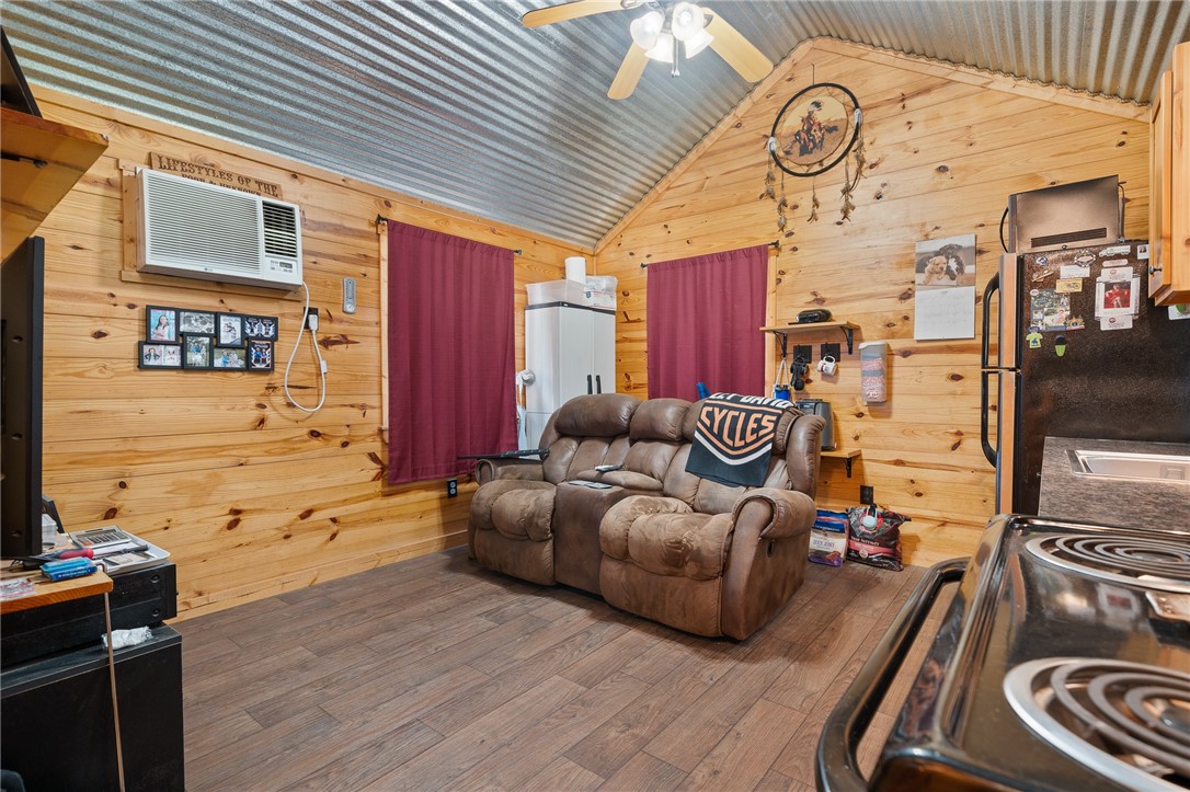 507 S Terry St Property Photo 12
