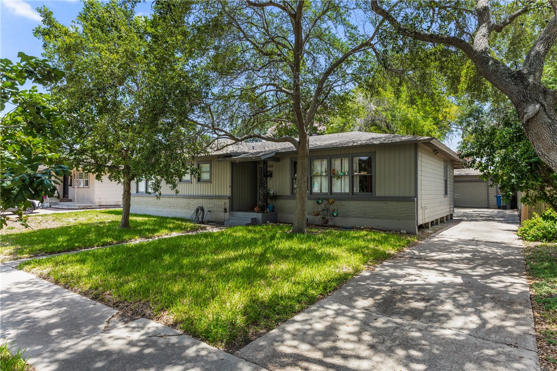 4009 Pope Dr Property Photo 1