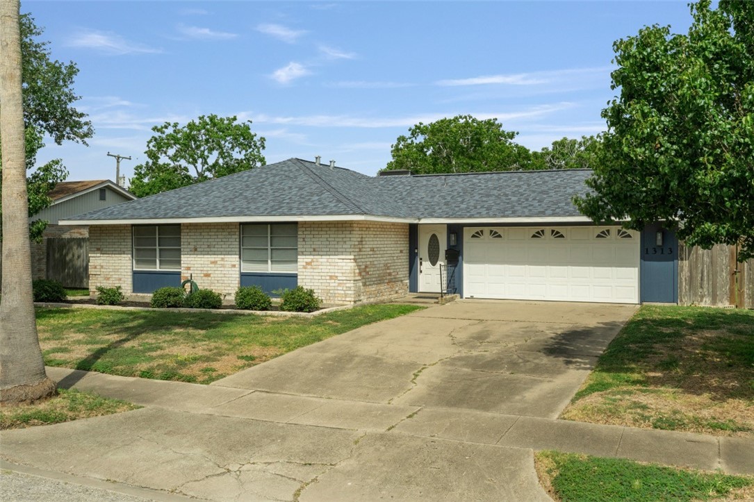1313 E Cherrystone Dr Property Photo 2