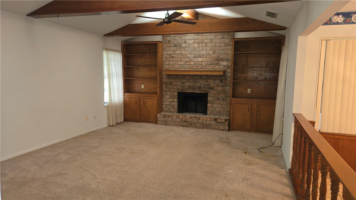 2486 Oak Park Dr Property Photo 3