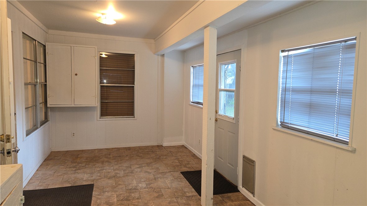2486 Oak Park Dr Property Photo 11