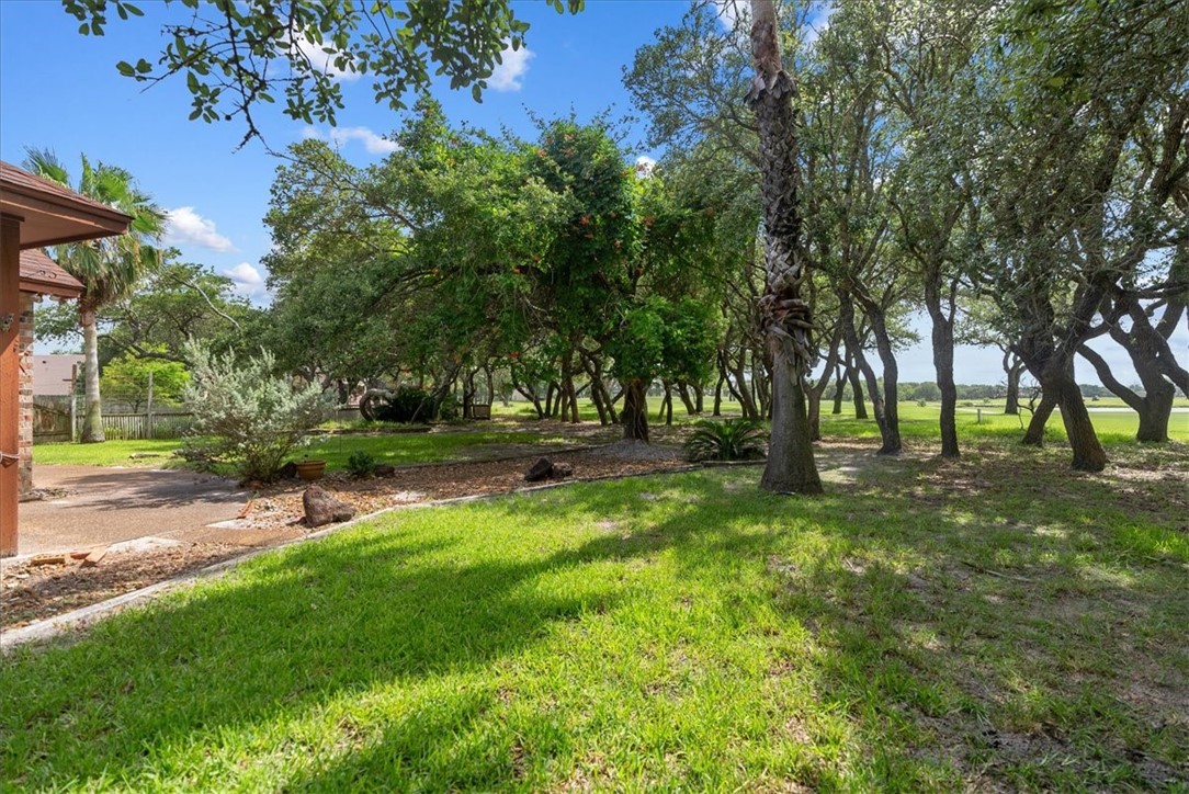 207 Highlands Dr Property Photo 5